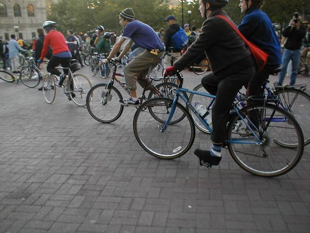 20000929-critmass-003.jpg