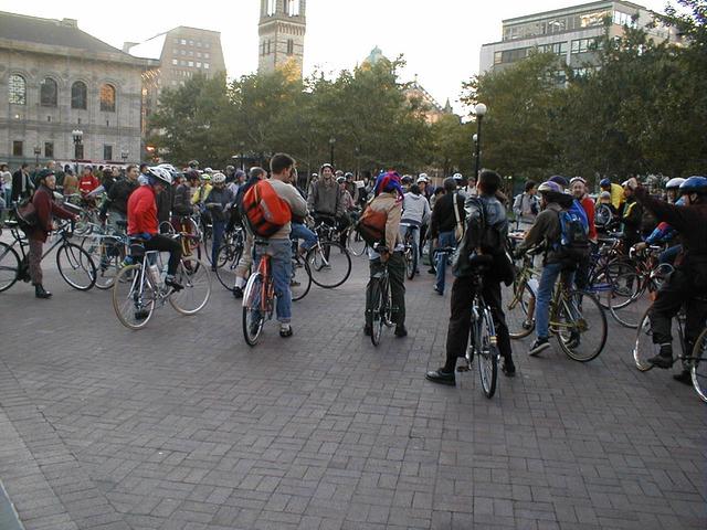 20000929-critmass-005.jpg